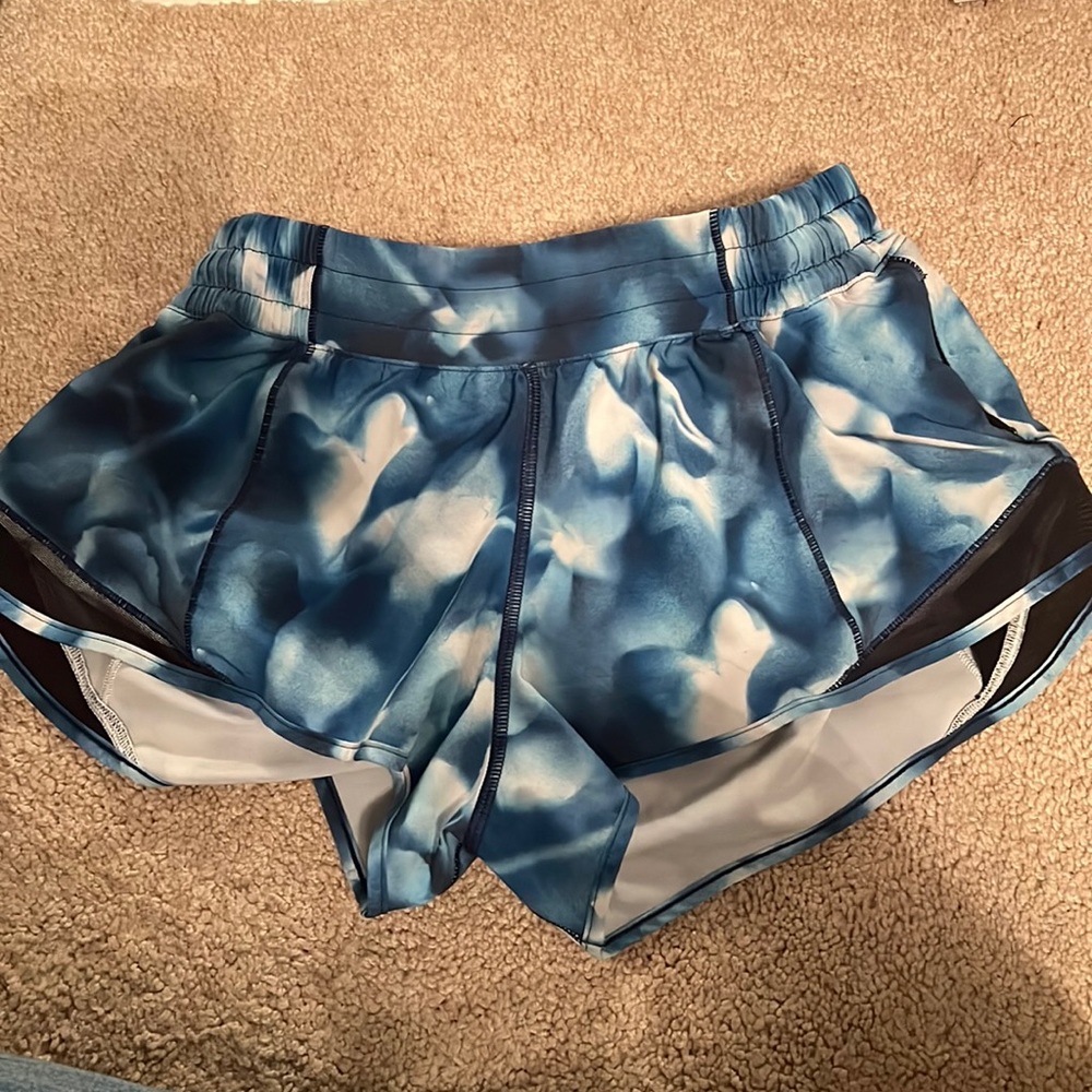 lululemon hotty hot shorts